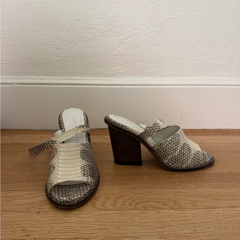 Snakeskin Freda Salvador Women's Heels
